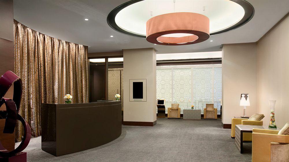 Le Meridien Centre Bahrain 5*