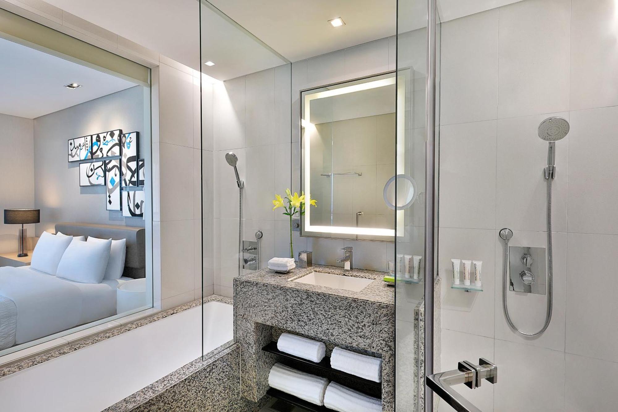 Le Meridien Centre Bahrain होटल 5*