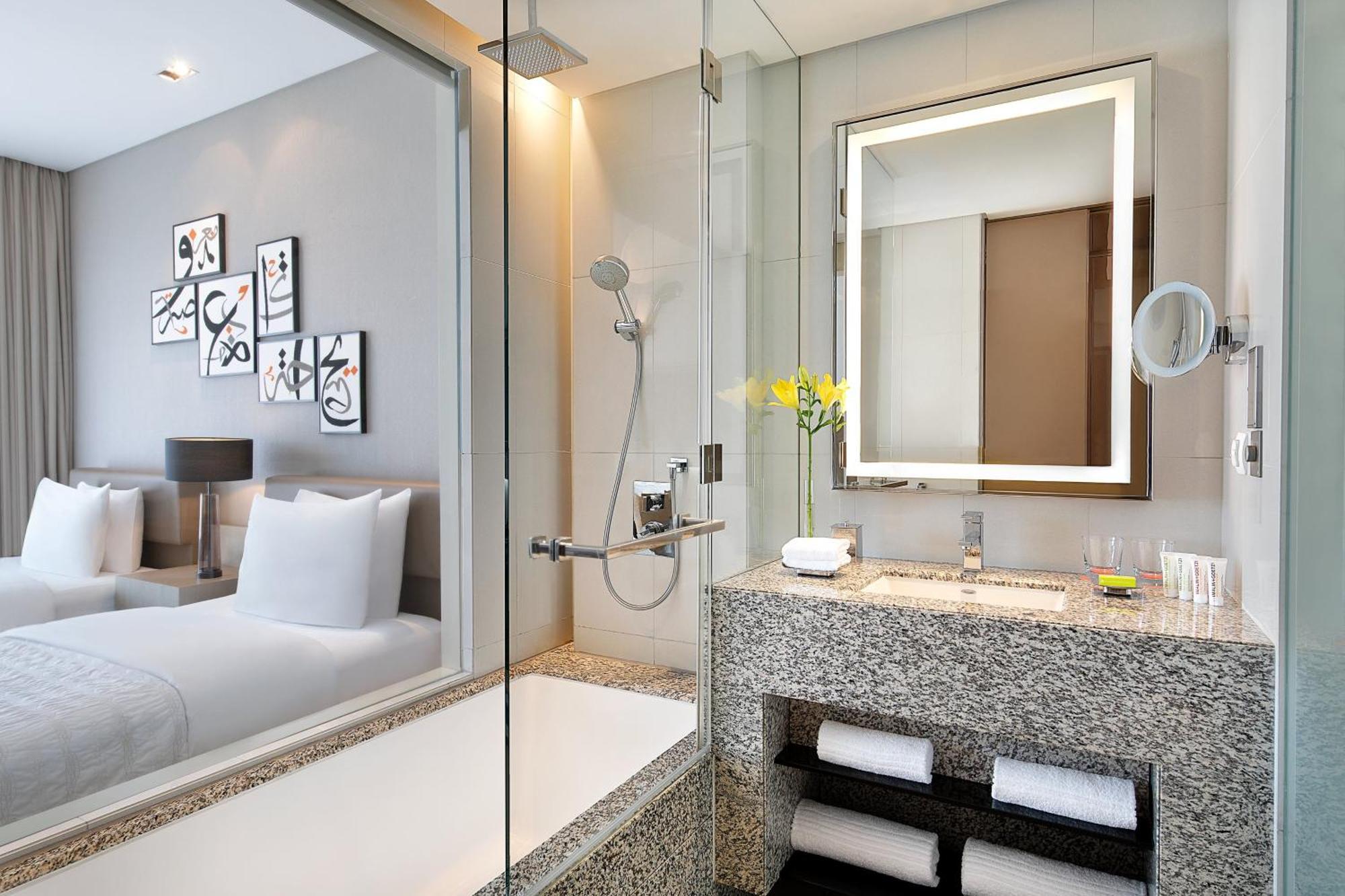 Le Meridien Centre Bahrain Hotel 5*