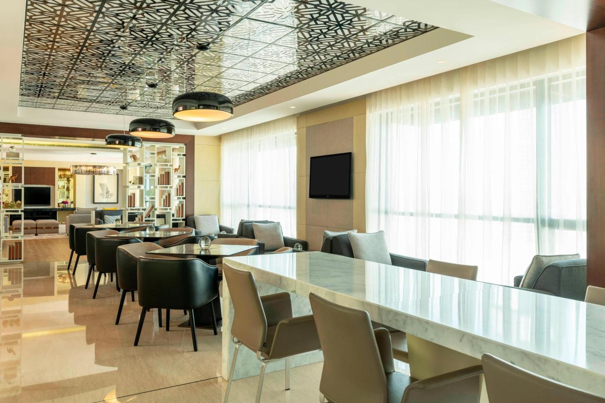 Le Meridien Centre Bahrain 5*